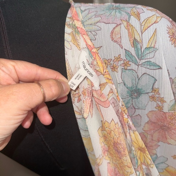Maurices • Sheer Floral Kimono - Picture 6 of 7